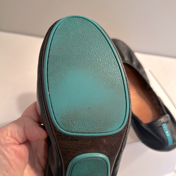 Tieks Matte black leather flats Women’s size 9 EUC - Picture 7 of 12